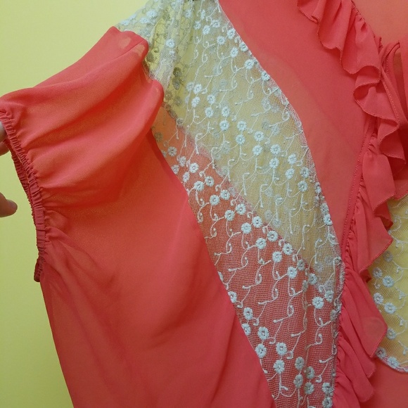 Ciel Usa Coral Ruffle Flowy Lace Boho Tie Blouse - Picture 3 of 5